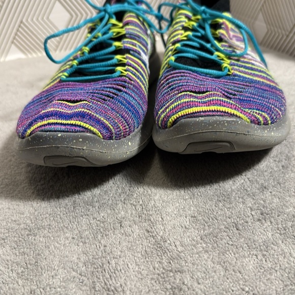 Nike Free RN Motion‎ Flyknit athletic shoes Men’s 8 Multicolor Knit Sneakers main image 9